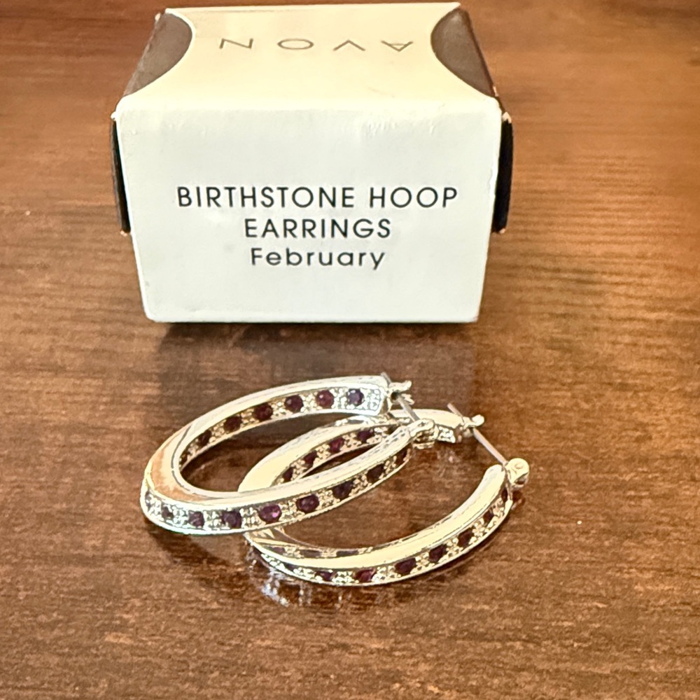 NIB Vintage Avon Birthstone Hoop Earrings February